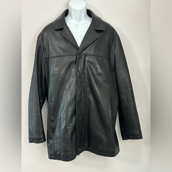 JHANE BARNES Black Leather Jacket Zipper Snaps & Quilted Liner Size 44 / Large